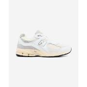 Kengät New Balance  2002R White Gold  42