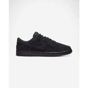 Kengät Nike  Dunk Low SE Triple Black  45 1/2