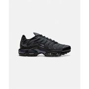 Kengät Nike  Air Max Plus Black Metallic Silver (W)  36