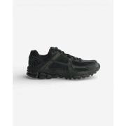 Kengät Nike  Vomero 5 Black (GS)  38