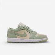 Kengät Nike  Jordan Brand Air Jordan 1 Low Wmns "Seafoam Sail"  36