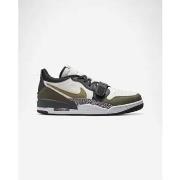 Kengät Nike  Jordan Legacy 312 Low  44