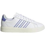 Kengät adidas  Baskets basses  Grand Court 2.0  38