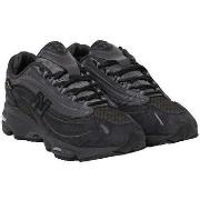 Kengät New Balance  Baskets basses New Balance 1000 Cordura  38