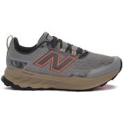 Kengät New Balance  MGARO9PA  42