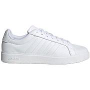 Kengät adidas  Streettalk  38