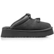 Kengät UGG  Tazzle  41