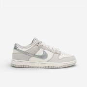 Kengät Nike  Dunk Low Silver Swoosh (Women's)  38