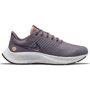 Kengät Nike  Air Zoom Pegasus 38 Shield  42