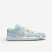 Kengät Nike  Jordan Brand Air Jordan 1 Low Se "Glacier Blue"  40