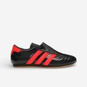 Kengät adidas  Taekwondo Core Black Solar Red Gum (W)  36