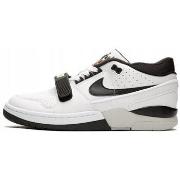 Kengät Nike  DZ6763102  45