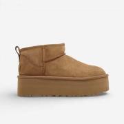 Kengät UGG  Classic Ultra Mini Platform Chestnut  41