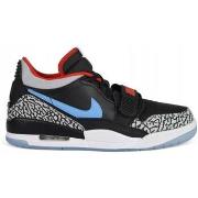 Kengät Nike  Jordan Legacy 312  46