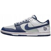 Kengät Nike  Dunk  43