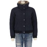 Pusakka Levis  287357  EU XS