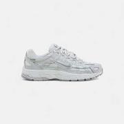 Kengät Nike  P-6000 SE Summit White Vast Grey Wolf Grey (Women's)  38