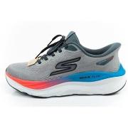 Kengät Skechers  221000GYMT  40