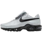 Kengät Nike  Air Max Plus Tiempo Wolf Grey Black  43
