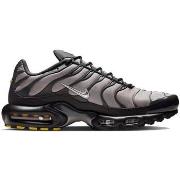 Kengät Nike  Air Max Plus  44