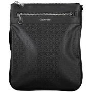 Olkalaukut Guess  k50k510538nero01nuni  Yksi Koko