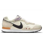 Kengät Nike  Wmns Venture Runner  36 1/2