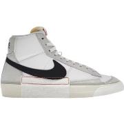 Kengät Nike  Blazer Mid 77 Pro Club White Black Light Bone Summit Whit...