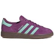 Kengät adidas  Muenchen  39 1/3
