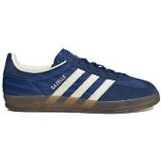 Kengät adidas  Gazelle  44
