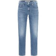 Suorat farkut Guess  Finnley  US 38 / 32