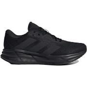 Kengät adidas  ID8757  44