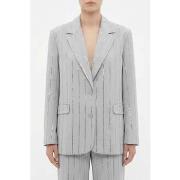 Takit Isabelle Blanche  -  IT S