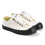Novesta Star Master Sneakers Off-white 36 (UK 3.5)