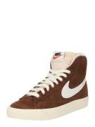 Nike Sportswear Korkeavartiset tennarit 'Blazer Mid '77 Vintage'  rusk...