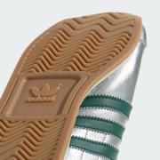 ADIDAS ORIGINALS Matalavartiset tennarit 'Country'  kuusi / hopea