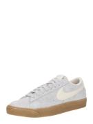 Nike Sportswear Matalavartiset tennarit 'BLAZER 77 VNTG'  vaaleanharma...