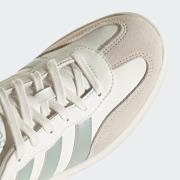 ADIDAS SPORTSWEAR Matalavartiset tennarit 'Barreda'  vaaleanharmaa / m...