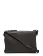 Verambg Crossbody Bag, Grain Black Markberg