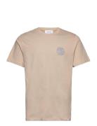 Globe T-Shirt Beige Les Deux