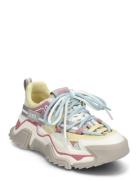 Kingdom-E Sneaker Yellow Steve Madden