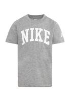 Nike Club Seasonal Tee Grey Nike