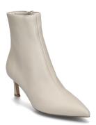 Lulah Boot Cream Steve Madden