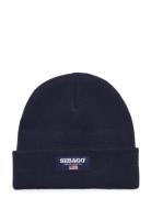 Gale Beanie Navy Sebago