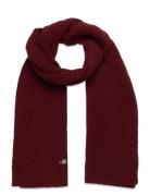 Unisex. Shield Wool Knit Scarf Red GANT