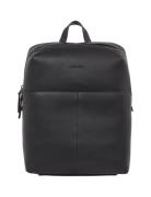 Clean Essential Squared Bp Black Calvin Klein