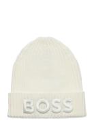 Lara_Hat White BOSS