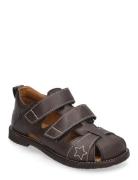 Sandals - Flat - Closed Toe Brown ANGULUS