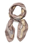 Lainy_1_90*90 Yellow BOSS