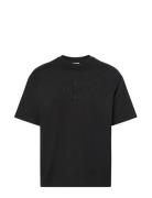 Ss Hero Monologo Emb 16S Crewnck Black Calvin Klein Jeans