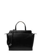 Mia Mighty Black Saddler